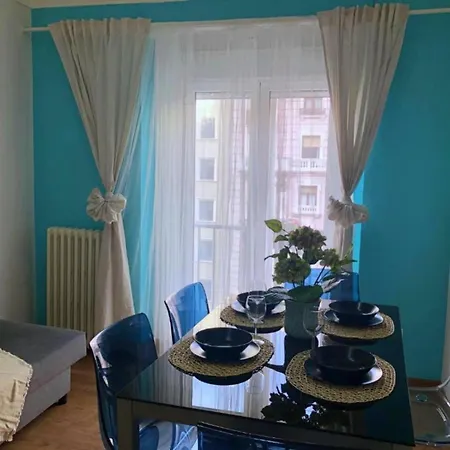 Apartamentos Econostay Callao Madrid Exterior photo